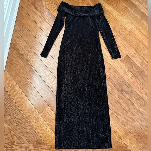 FASHION NOVA All That Shimmer Velvet Maxi Dress - Picture 4 of 6